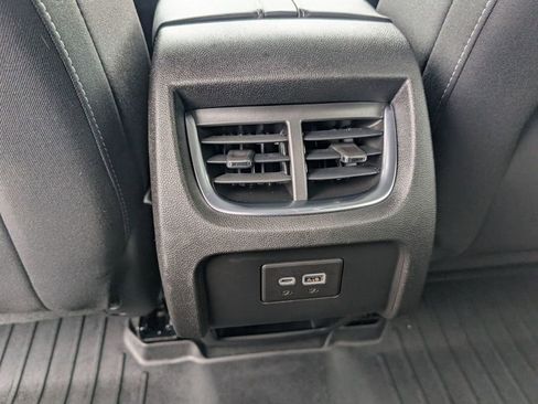 Used 2023 Chevrolet Blazer LT image 39