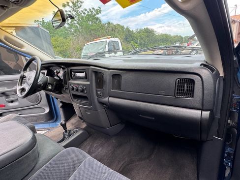 Used 2002 Dodge Ram 1500 Truck 4x4 Regular Cab image 12
