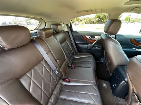 Used 2011 INFINITI FX35 2WD w/ Premium Pkg image 44
