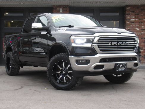 Used 2019 RAM 1500 Laramie image 2