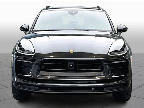 Used 2025 Porsche Macan AWD/4WD image 4