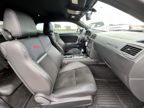 Used 2014 Dodge Challenger R/T image 20