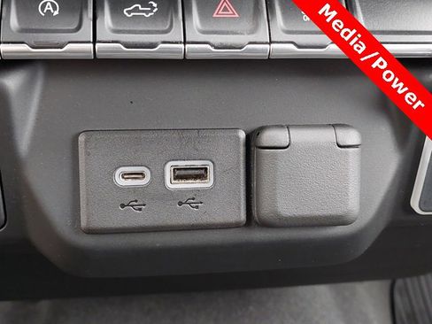 Used 2022 Chevrolet Silverado 1500 Custom image 19