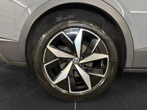 Used 2023 Volkswagen ID.4 Pro S AWD/4WD image 28