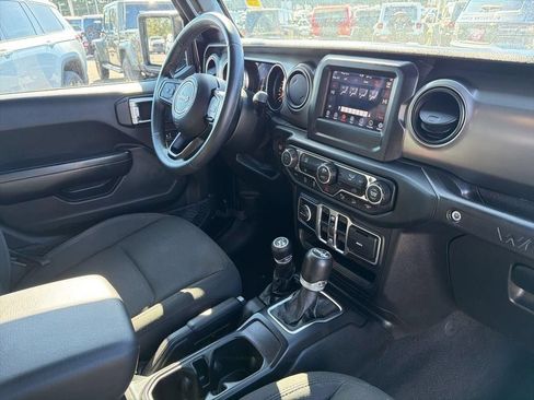 Used 2019 Jeep Wrangler Unlimited Sport S AWD/4WD image 24