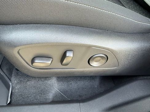 New 2026 Chevrolet Traverse LT w/ Driver Confidence Package image 12