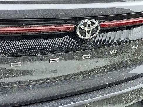 Used 2024 Toyota Crown Limited w/ Advanced Technology Package image 33