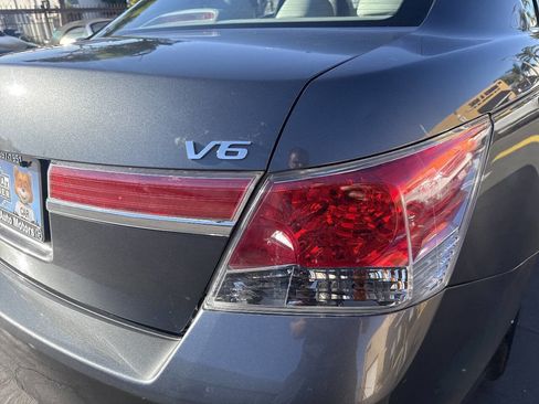 Used 2011 Honda Accord EX-L image 31