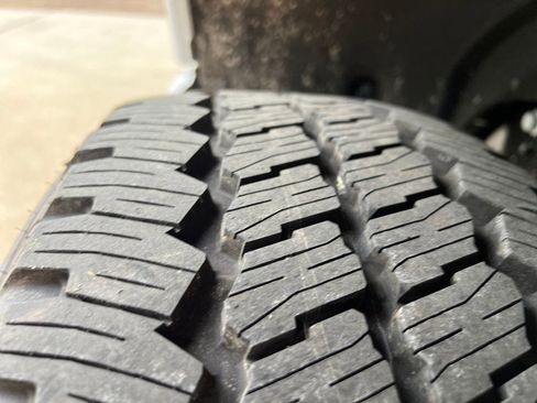 New 2026 Ford F250 Lariat w/ Black Appearance Package image 25