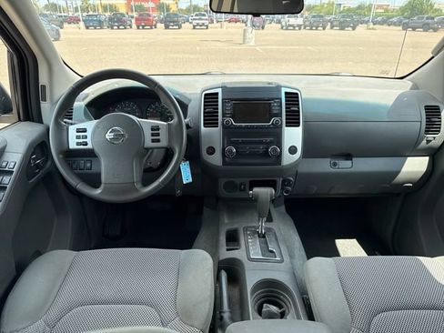 Used 2017 Nissan Frontier SV RWD image 12