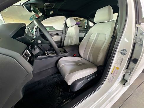Certified 2025 Honda Civic Sport image 13
