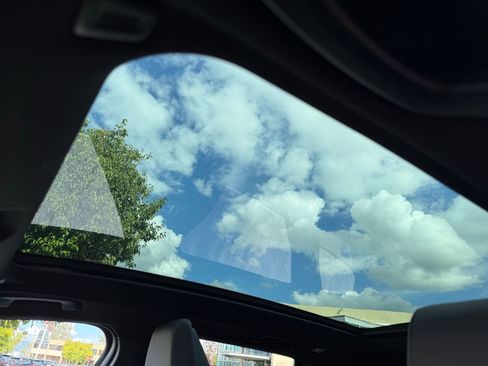 Used 2025 BMW X3 xDrive30i w/ Convenience Package image 25