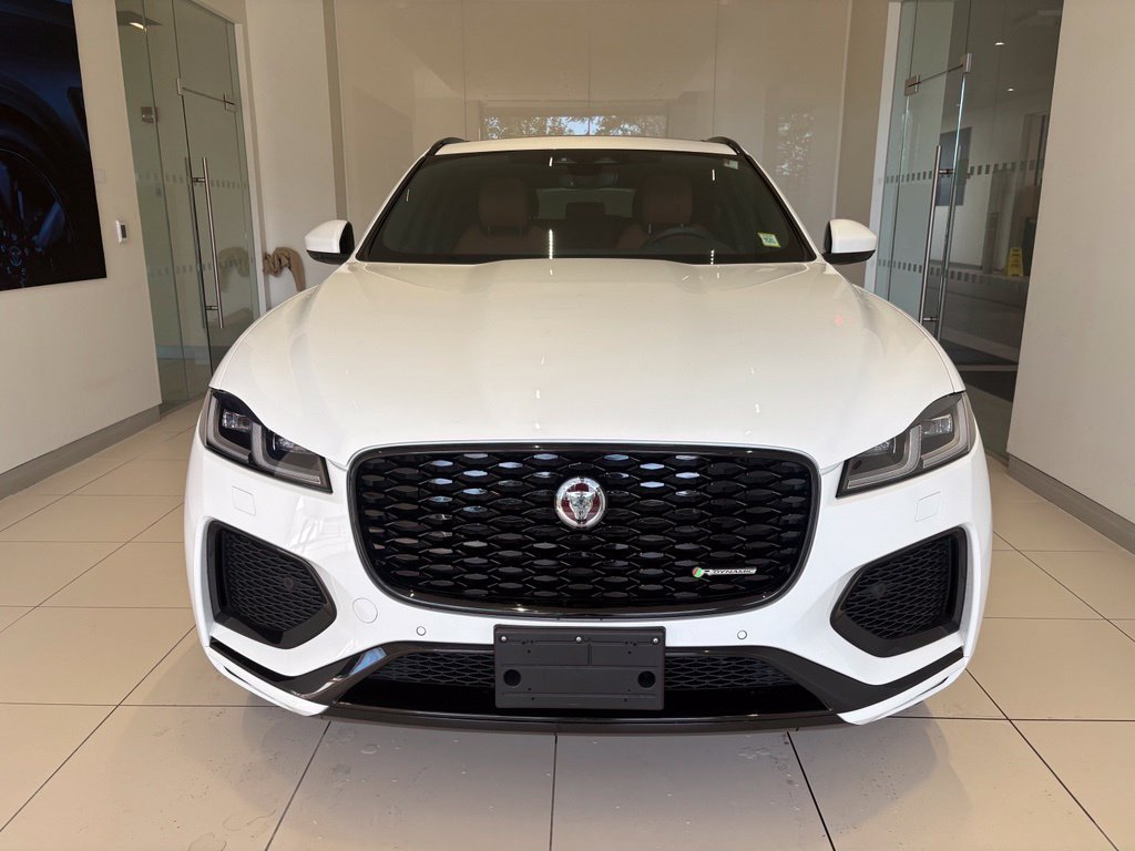 Used 2023 Jaguar F-PACE R-Dynamic S AWD/4WD image 8