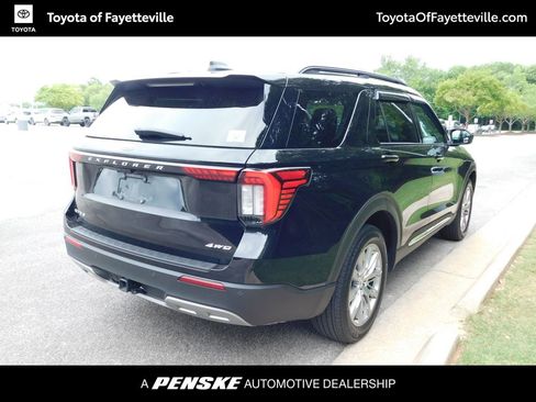 Used 2025 Ford Explorer Active w/ Active Comfort Package AWD/4WD image 4