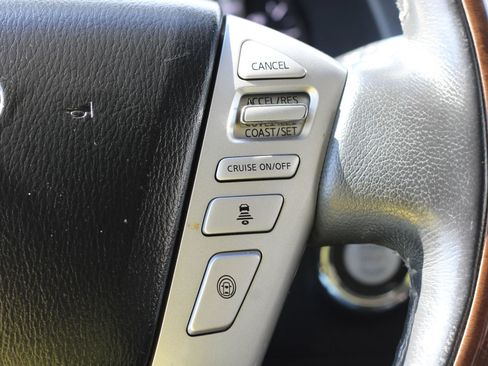 Used 2016 INFINITI QX80 Luxe w/ 22" Wheel Package image 18