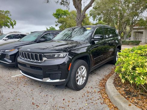 Used 2021 Jeep Grand Cherokee L Laredo w/ Luxury Tech Group I image 1