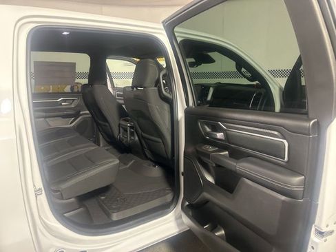New 2026 RAM 1500 4x4 Crew Cab image 30