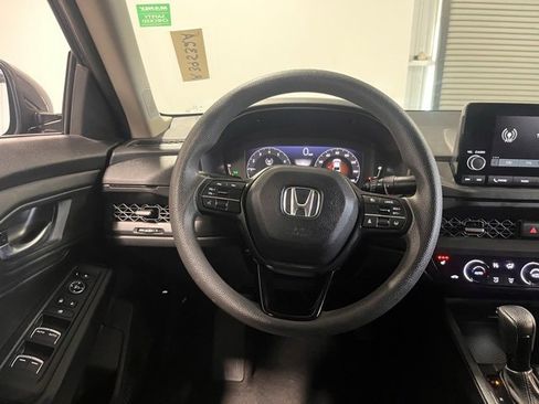 Used 2023 Honda Accord EX image 21