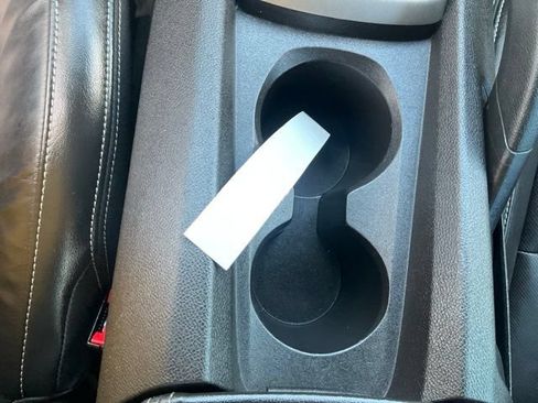 Used 2011 Chevrolet Camaro LT RWD image 15