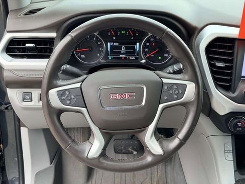 Used 2019 GMC Acadia SLT image 18