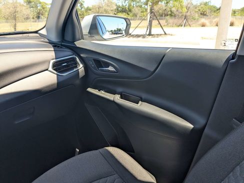 Used 2020 Chevrolet Equinox LT w/ Driver Convenience Package FWD image 22