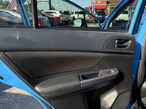 Used 2016 Subaru Crosstrek 2.0i Premium AWD/4WD image 17