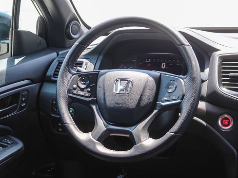 Certified 2023 Honda Passport TrailSport image 16