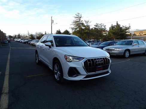 Used 2021 Audi Q3 2.0T Premium Plus w/ Premium Plus Package image 2