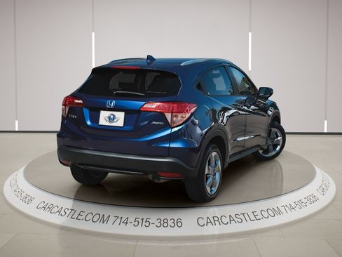 Used 2017 Honda HR-V EX-L image 2