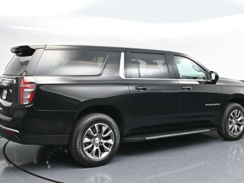 Used 2024 Chevrolet Suburban LS w/ Driver Alert Package image 7