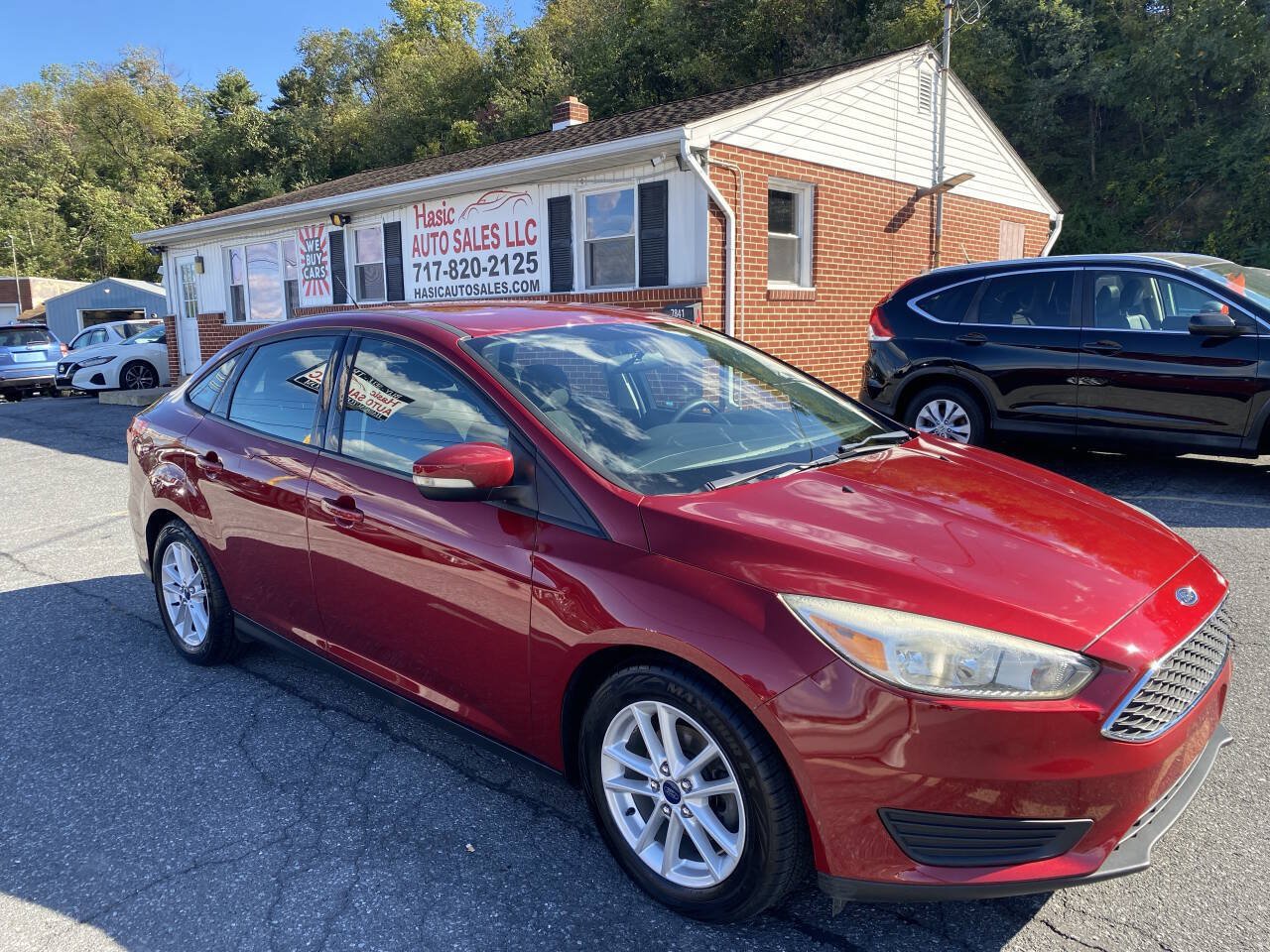 Used 2015 Ford Focus SE FWD image 3