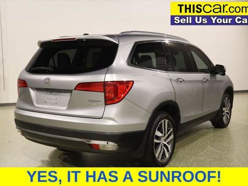 Used 2017 Honda Pilot Touring image 7