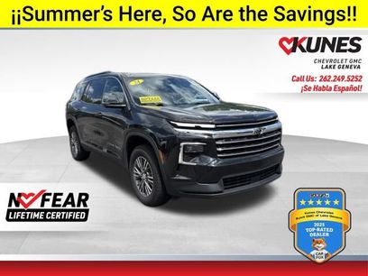 Used 2024 Chevrolet Traverse LT