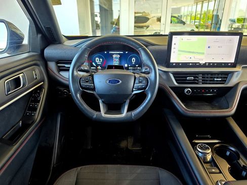 Used 2025 Ford Explorer ST-Line AWD/4WD image 22