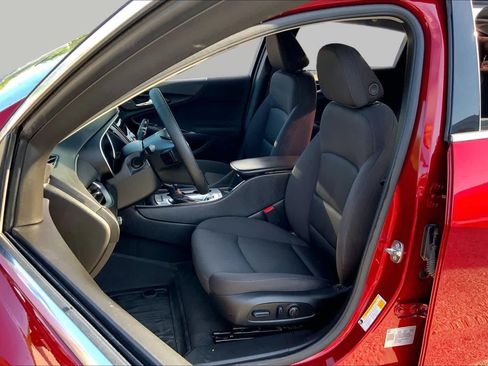 Used 2024 Chevrolet Malibu RS w/ LPO, Floor Liner Package FWD image 8