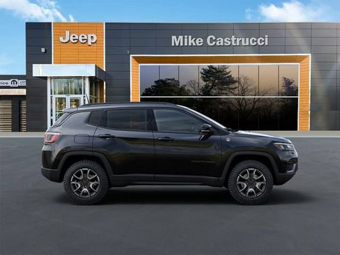 New 2026 Jeep Compass Trailhawk AWD/4WD image 21
