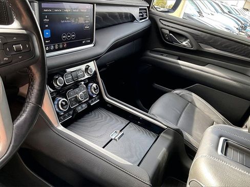Used 2021 GMC Yukon Denali w/ Denali Ultimate Package image 23