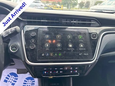 Used 2022 Chevrolet Bolt EUV Premier w/ Launch Edition FWD image 11