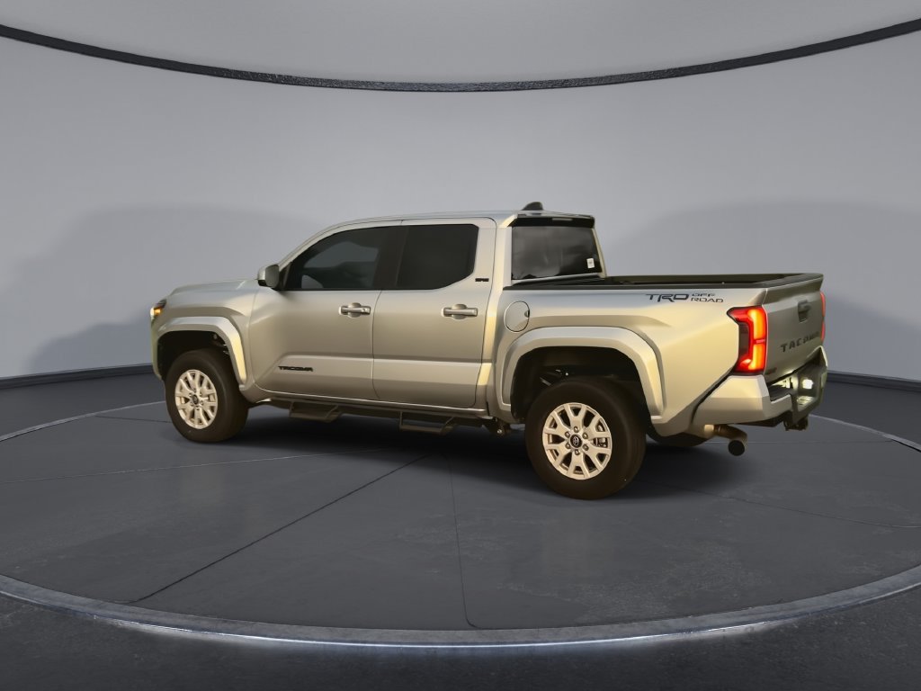 Used 2024 Toyota Tacoma SR5 AWD/4WD image 6