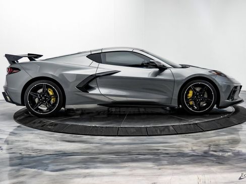 Used 2023 Chevrolet Corvette Stingray Premium Cpe w/ Z51 Performance Package image 21