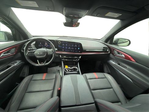 Used 2024 Chevrolet Traverse RS w/ LPO, Floor Liner Package AWD/4WD image 25