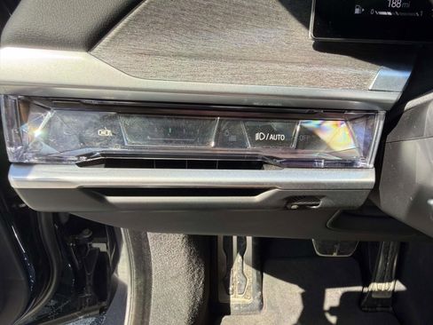 Used 2023 BMW 740i 740i image 41