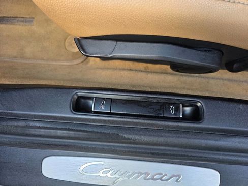 Used 2014 Porsche Cayman image 14