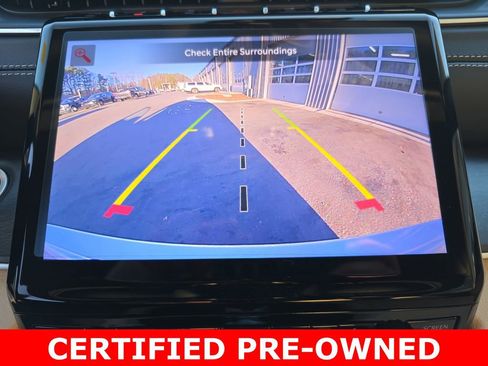 Used 2025 Jeep Grand Cherokee Limited w/ Black Appearance Package image 24