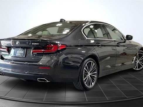 Used 2021 BMW 530i xDrive w/ Premium Package image 2