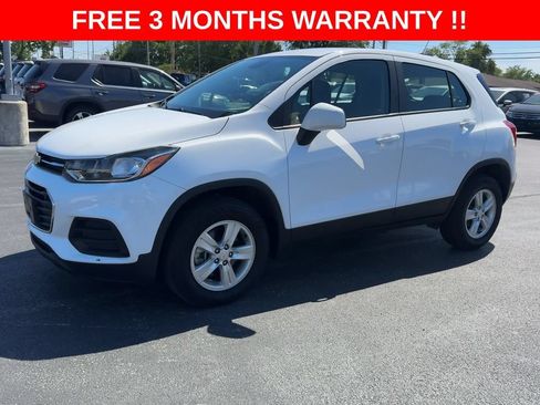 Used 2017 Chevrolet Trax LS AWD/4WD image 4