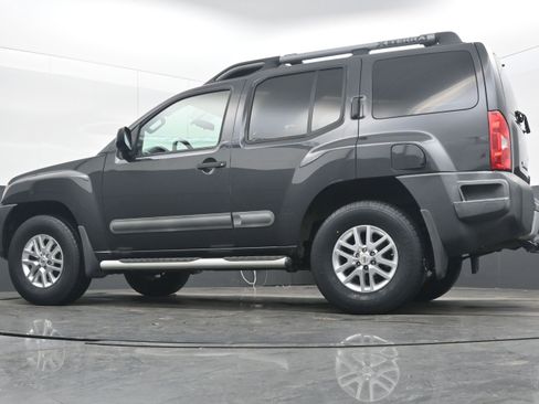 Used 2015 Nissan Xterra S image 27