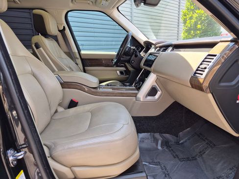 Used 2019 Land Rover Range Rover HSE AWD/4WD image 32