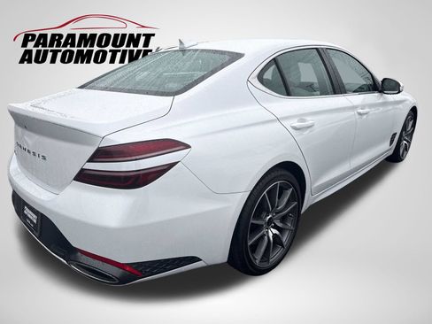 Used 2025 Genesis G70 2.5T RWD image 7