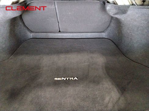 Used 2022 Nissan Sentra SV image 10